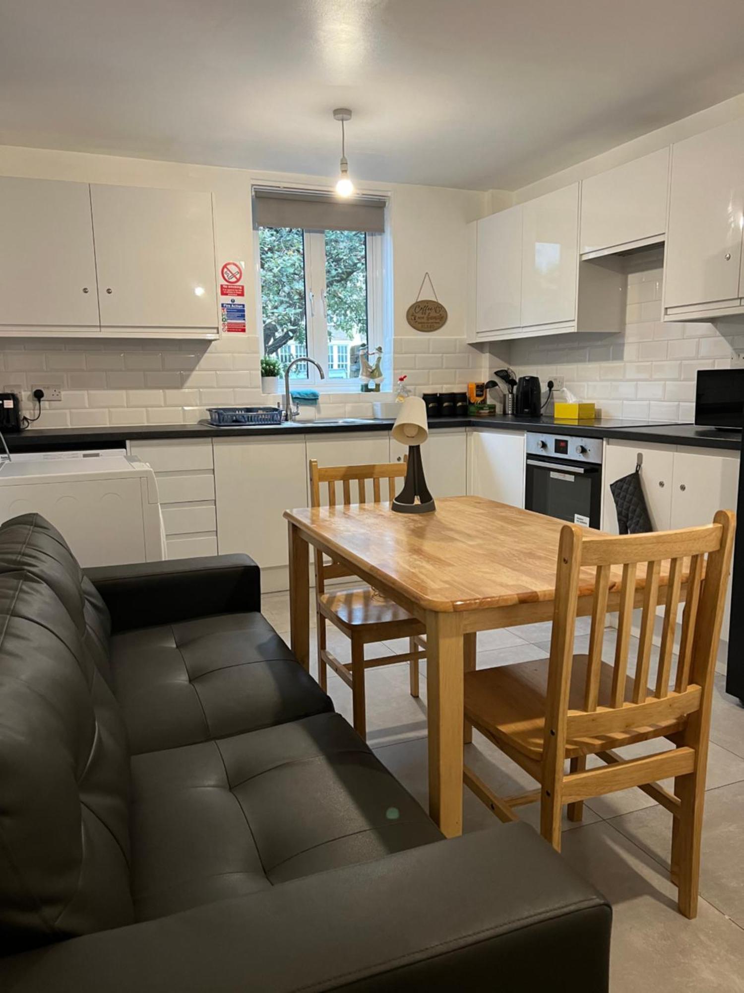 Lovely Double Rooms In Euston & Square Λονδίνο Εξωτερικό φωτογραφία