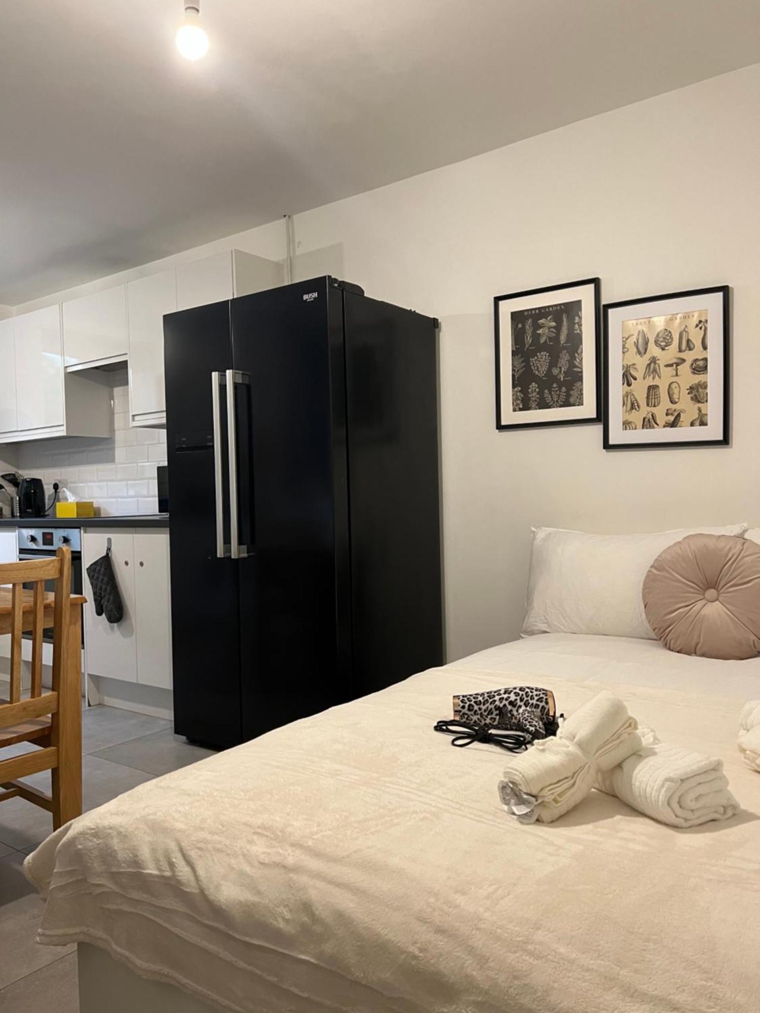 Lovely Double Rooms In Euston & Square Λονδίνο Εξωτερικό φωτογραφία